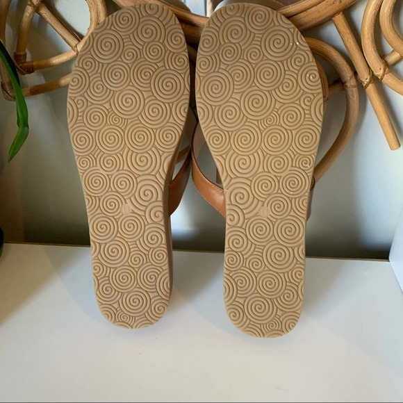 XAppeal Jordyn thong sandals - Picture 7 of 10